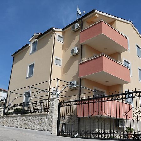 Rogoznica Apartments Kristina Dış mekan fotoğraf