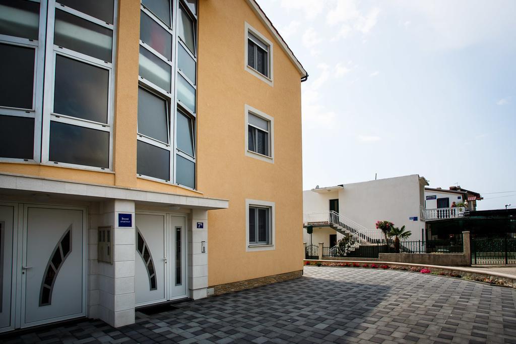 Rogoznica Apartments Kristina Dış mekan fotoğraf