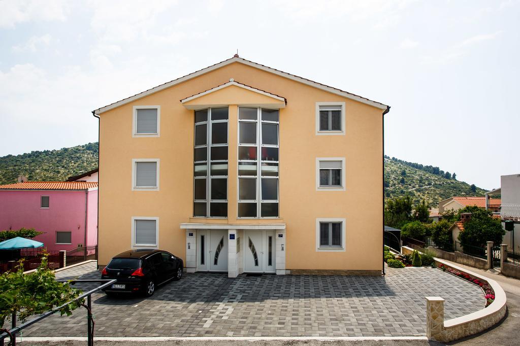 Rogoznica Apartments Kristina Dış mekan fotoğraf